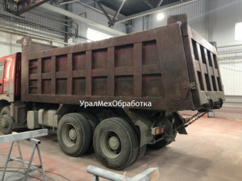 Покраска кузова у самосвала